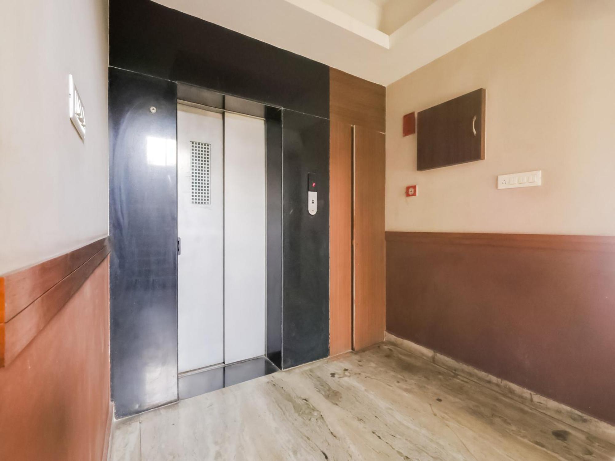 Hotel O Nirvana Lodge 구와하티 외부 사진