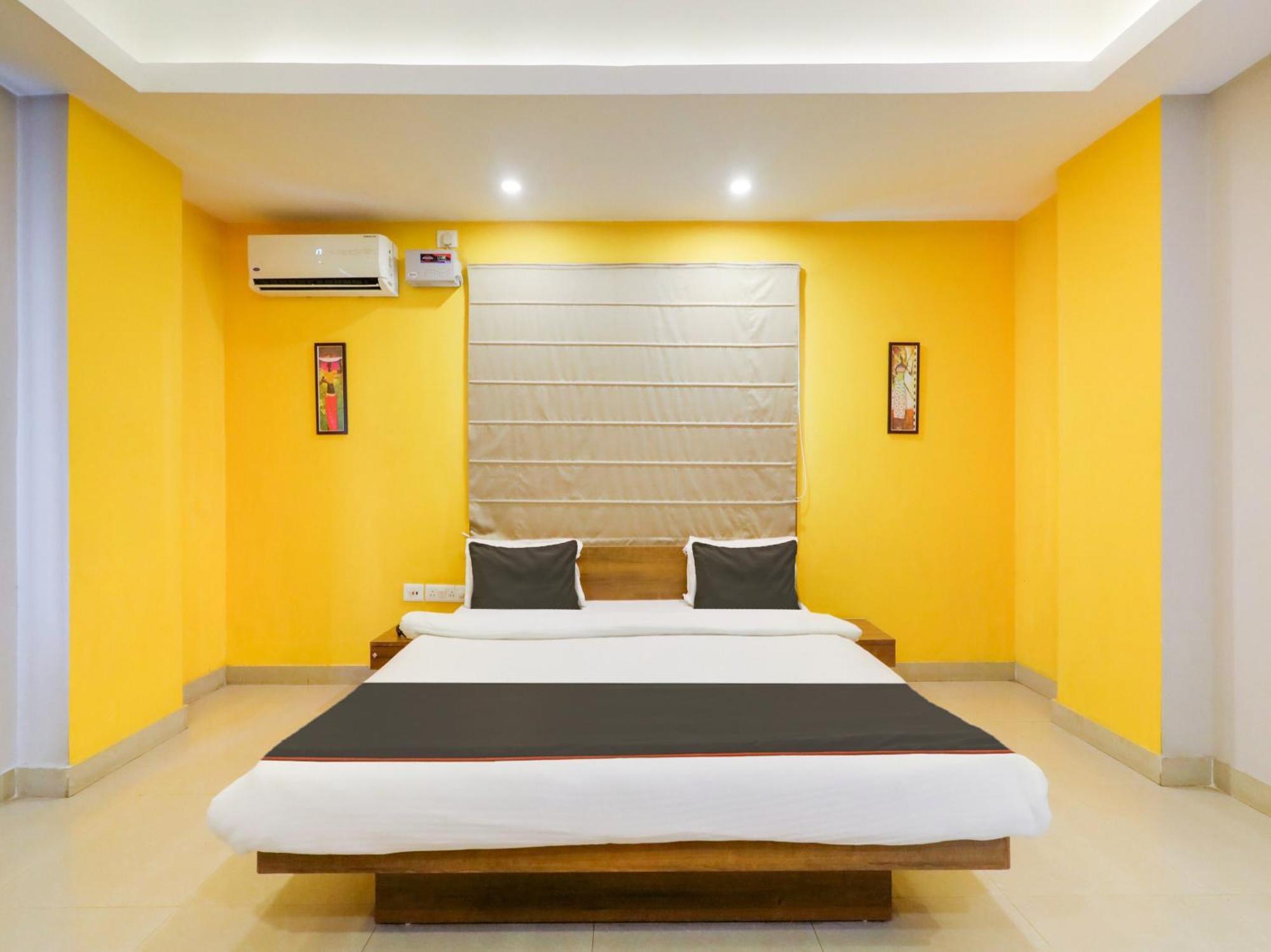 Hotel O Nirvana Lodge 구와하티 외부 사진
